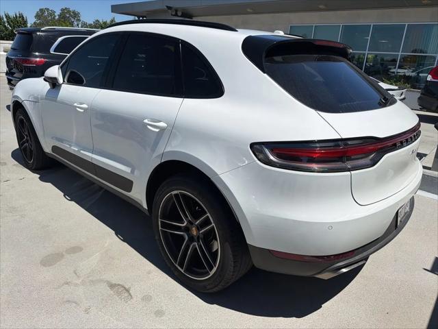2021 Porsche Macan Macan