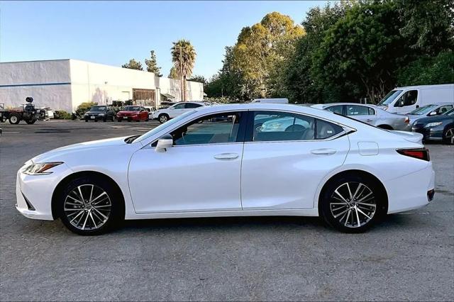 2025 Lexus ES 300h ES 300h