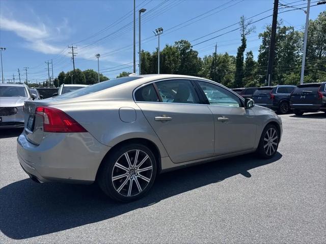 2016 Volvo S60 Inscription T5 Platinum