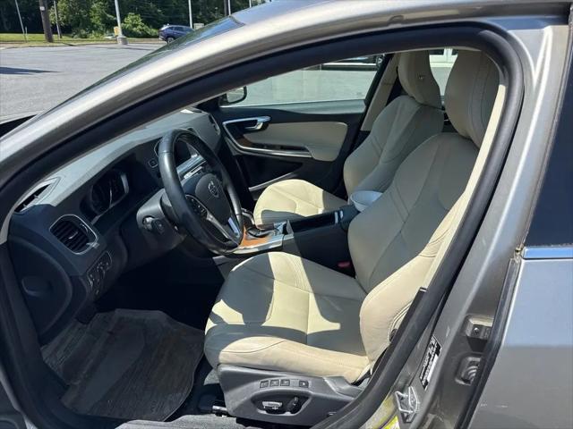 2016 Volvo S60 Inscription T5 Platinum