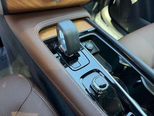 2023 Volvo XC90 Recharge T8 Plus Bright Theme 7-Seater