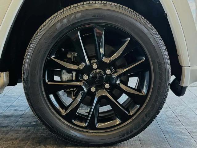 2021 Jeep Grand Cherokee Laredo X 4x4