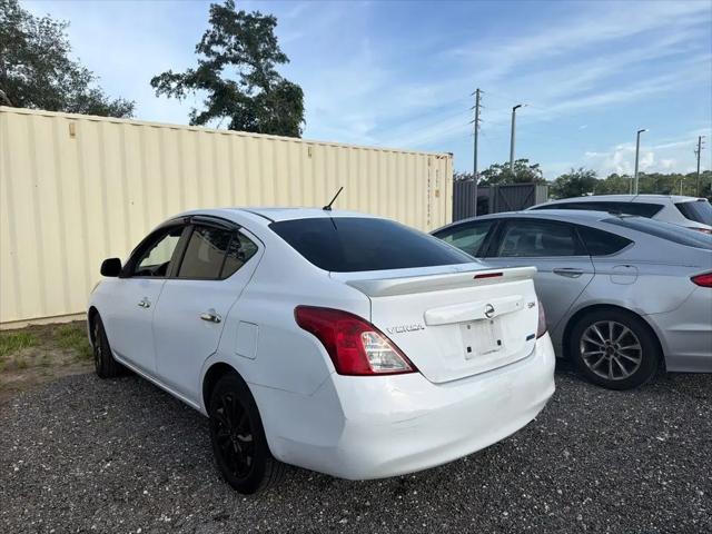 2013 Nissan Versa 1.6 SV