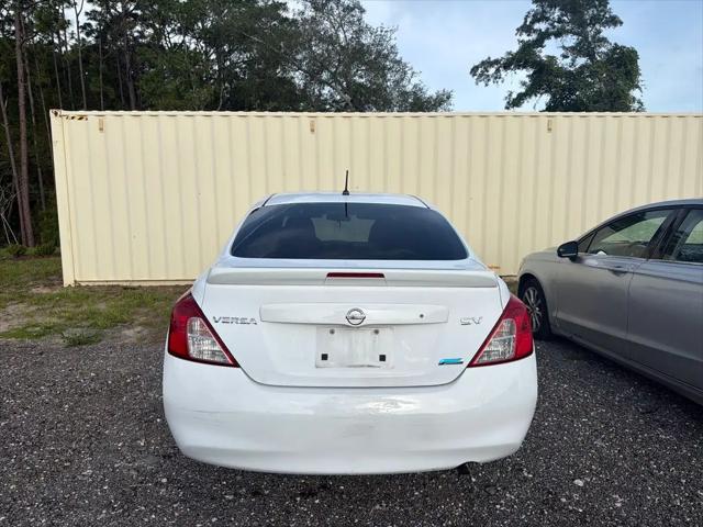2013 Nissan Versa 1.6 SV