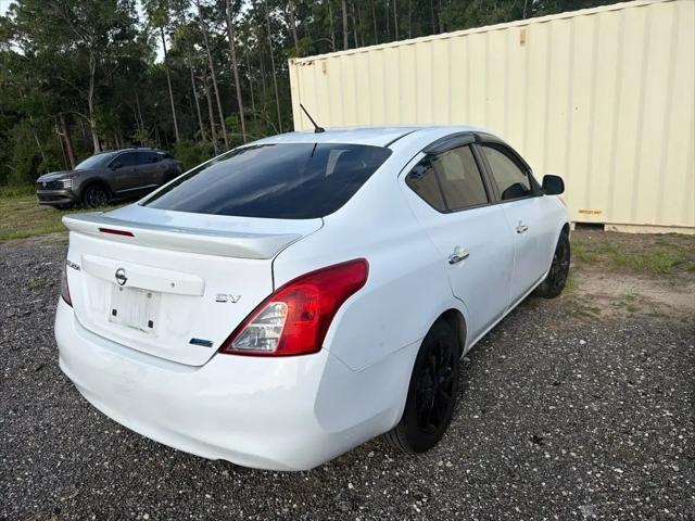 2013 Nissan Versa 1.6 SV