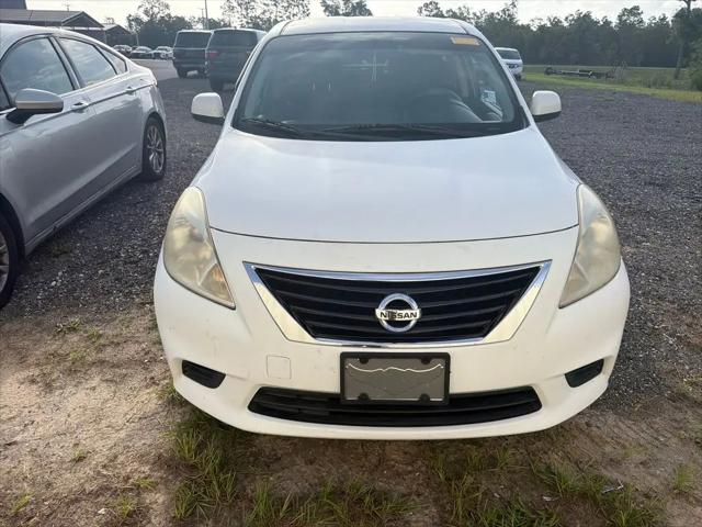 2013 Nissan Versa 1.6 SV