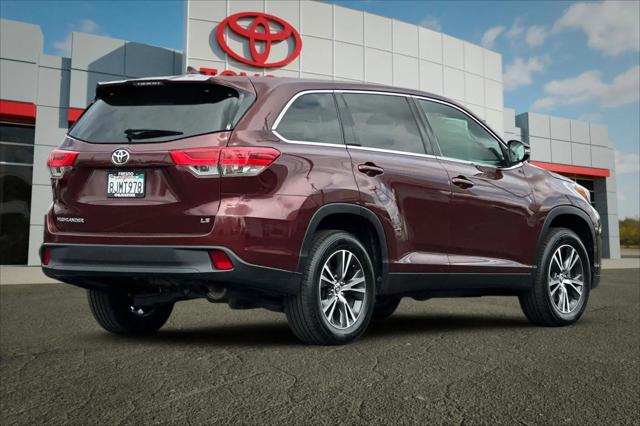 2019 Toyota Highlander LE