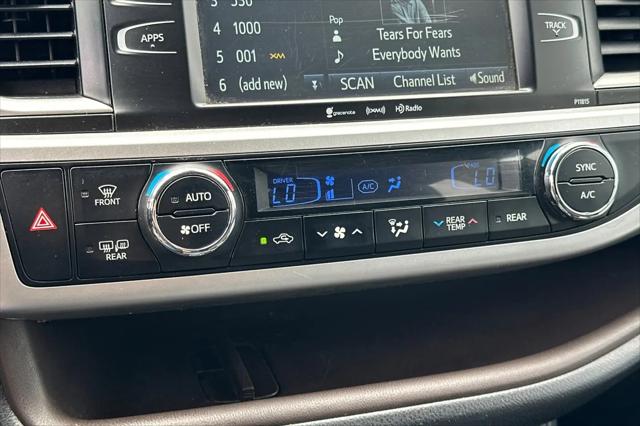 2019 Toyota Highlander LE