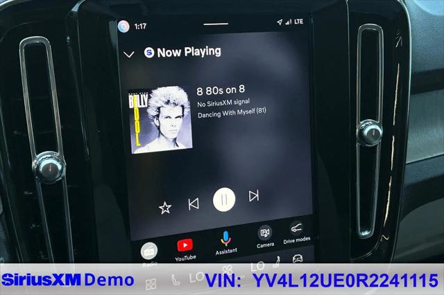 2024 Volvo XC40 B5 Plus Bright Theme