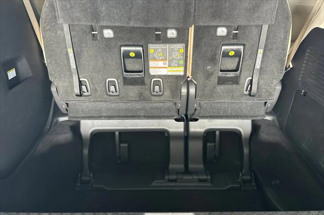 2022 Toyota Sienna XLE