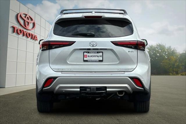 2026 Toyota Highlander Hybrid Platinum