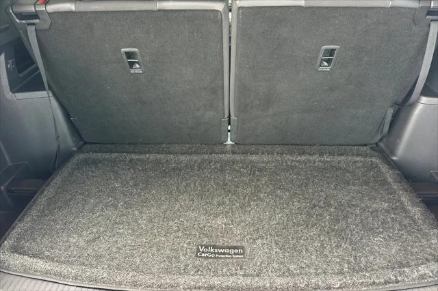 2021 Volkswagen Atlas 3.6L V6 SE w/Technology R-Line