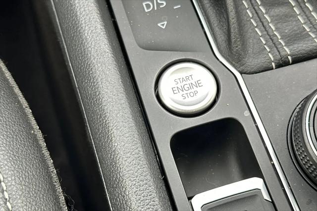 2021 Volkswagen Atlas 3.6L V6 SE w/Technology R-Line
