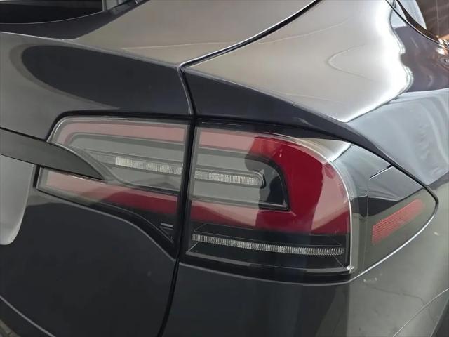 2022 Tesla Model X Dual Motor All-Wheel Drive