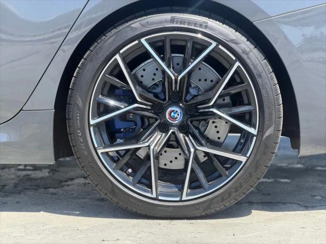 2020 BMW M8 Standard