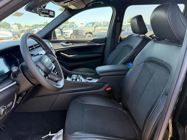 2026 Jeep Grand Cherokee L Altitude 4x4