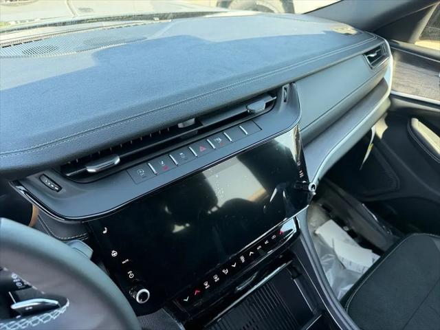2026 Jeep Grand Cherokee L Altitude 4x4