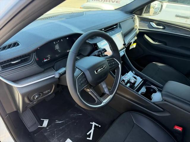 2026 Jeep Grand Cherokee L Altitude 4x4