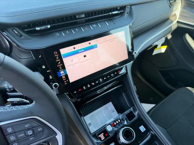 2026 Jeep Grand Cherokee L Altitude 4x4