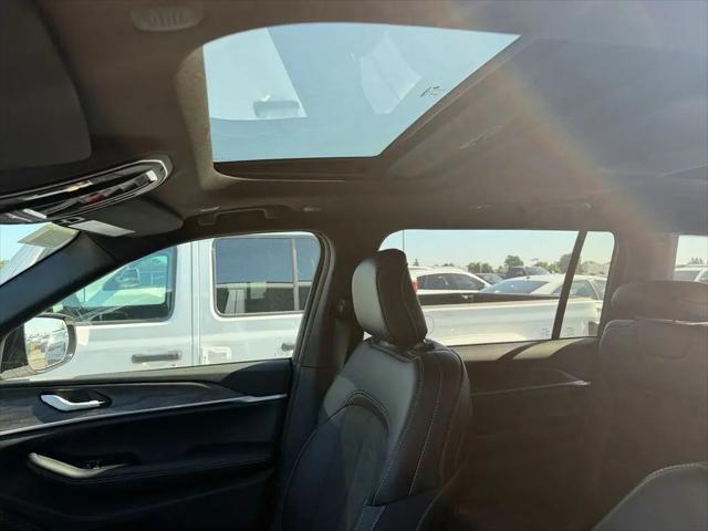 2026 Jeep Grand Cherokee L Altitude 4x4