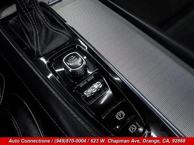 2018 Volvo XC90 T5 R-Design 5P