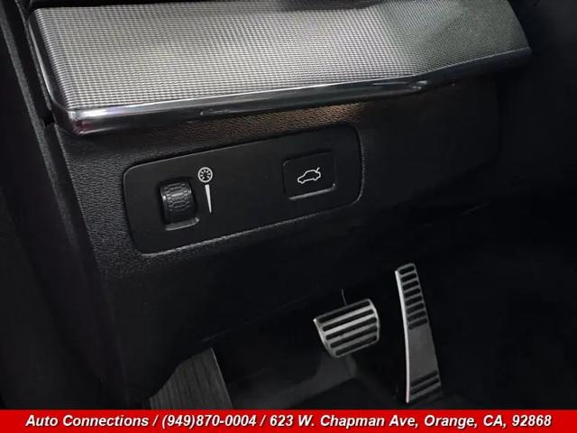 2018 Volvo XC90 T5 R-Design 5P