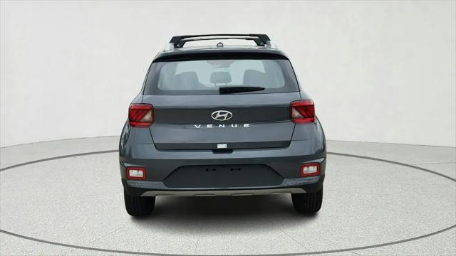 2026 Hyundai Venue SEL w/Two-Tone Roof