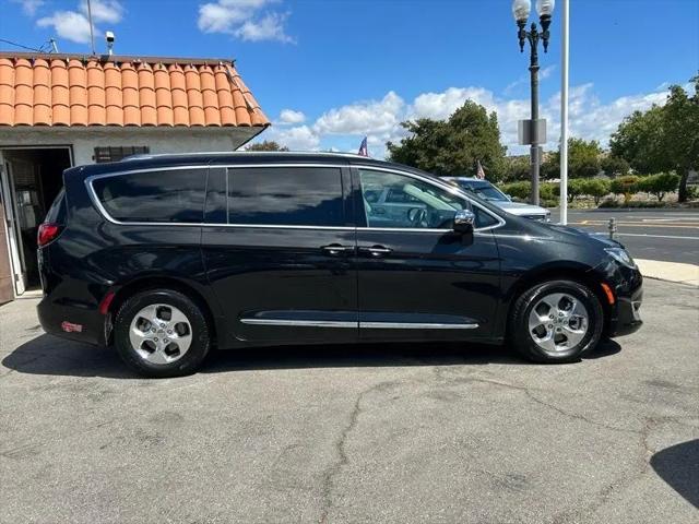 2018 Chrysler Pacifica Hybrid Limited