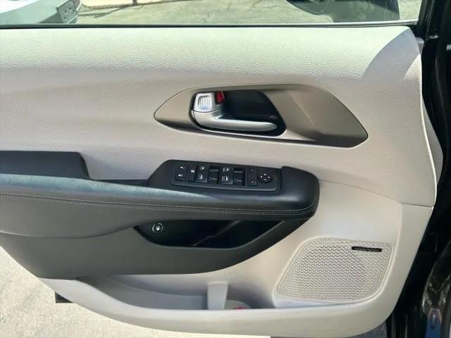 2018 Chrysler Pacifica Hybrid Limited