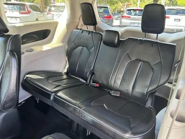 2018 Chrysler Pacifica Hybrid Limited