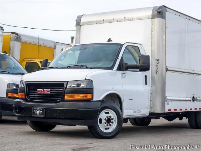 2022 GMC Savana Cutaway Work Van