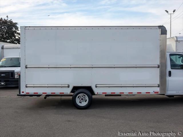 2022 GMC Savana Cutaway Work Van