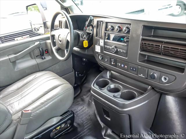 2022 GMC Savana Cutaway Work Van