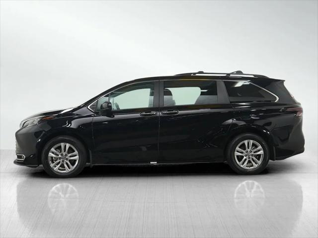 2024 Toyota Sienna XLE
