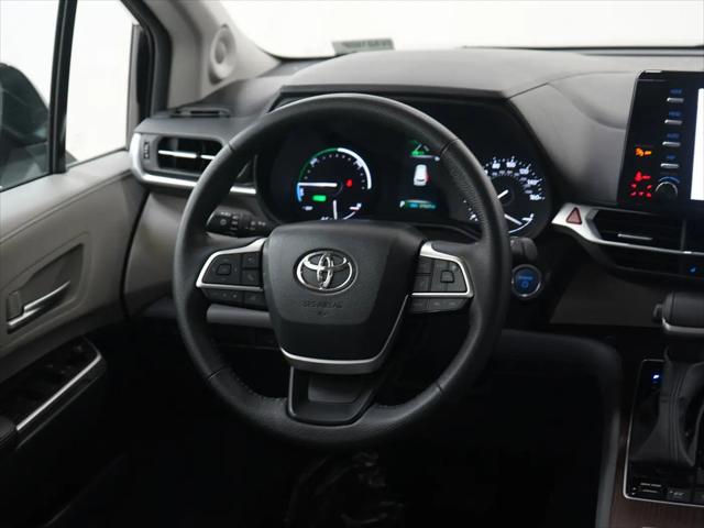 2024 Toyota Sienna XLE