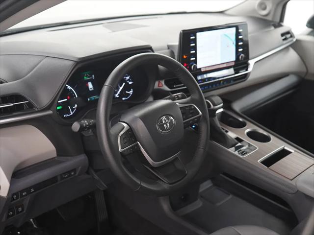 2024 Toyota Sienna XLE