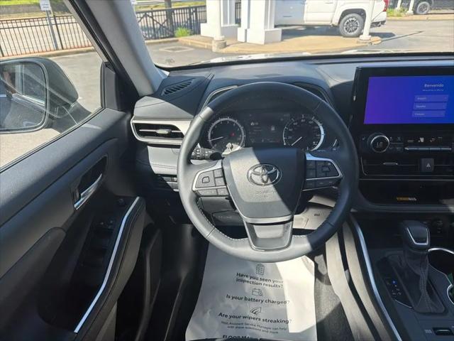 2024 Toyota Highlander XLE