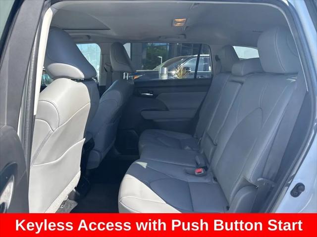 2022 Toyota Highlander XLE