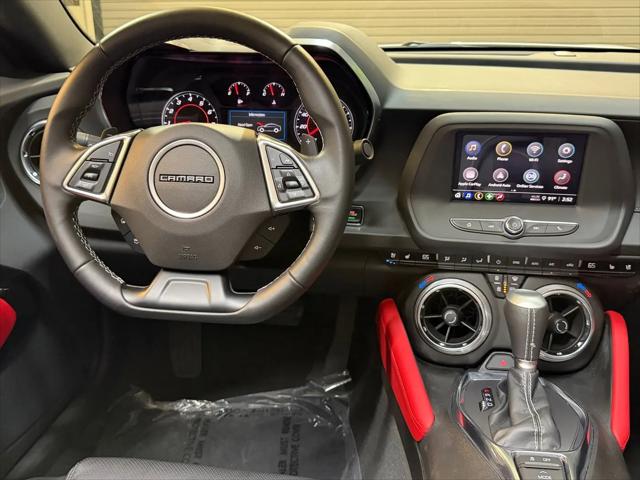 2023 Chevrolet Camaro RWD Convertible 2LT