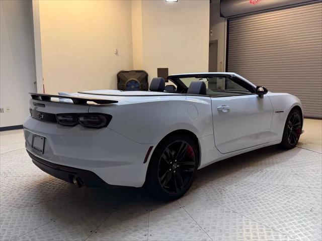 2023 Chevrolet Camaro RWD Convertible 2LT