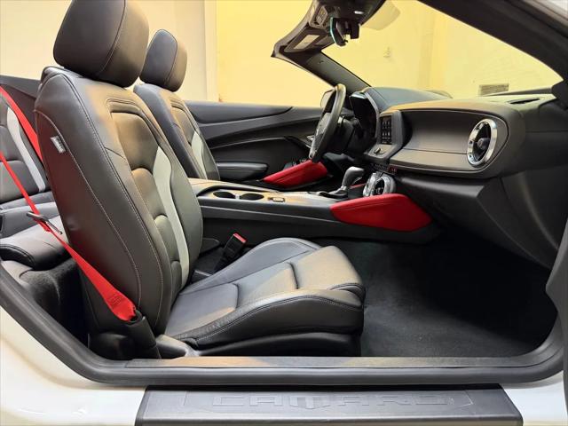 2023 Chevrolet Camaro RWD Convertible 2LT