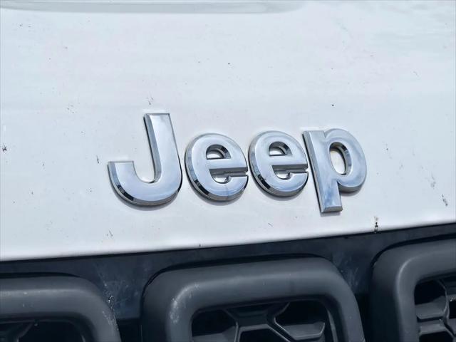 2019 Jeep Grand Cherokee Overland 4x2