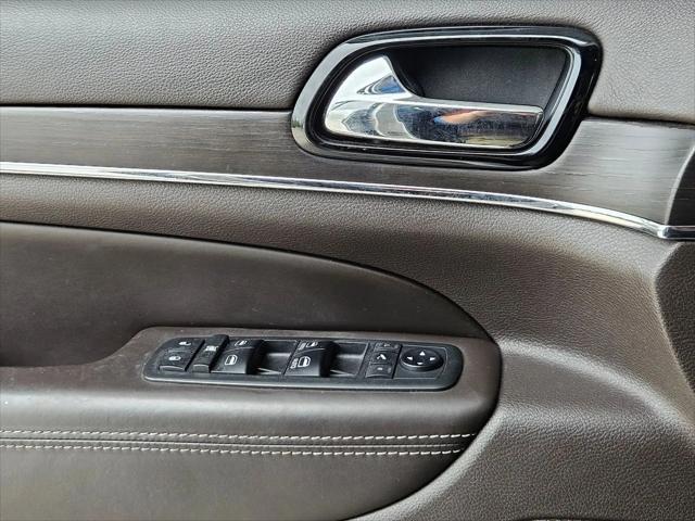 2019 Jeep Grand Cherokee Overland 4x2