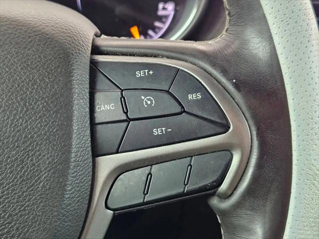 2019 Jeep Grand Cherokee Overland 4x2