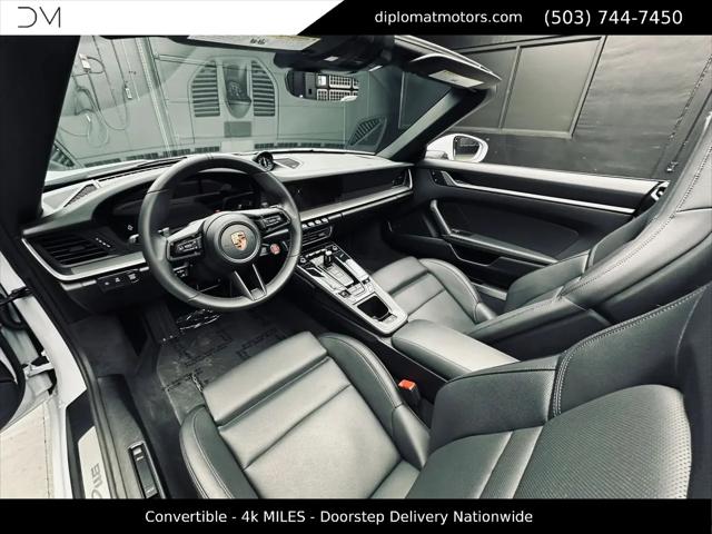 2025 Porsche 911 Carrera Cabriolet