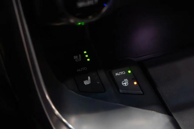 2025 Lexus LX Overtrail