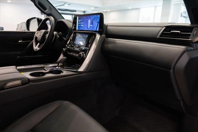 2025 Lexus LX Overtrail