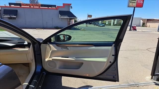 2013 Lexus ES 300h ES 300h