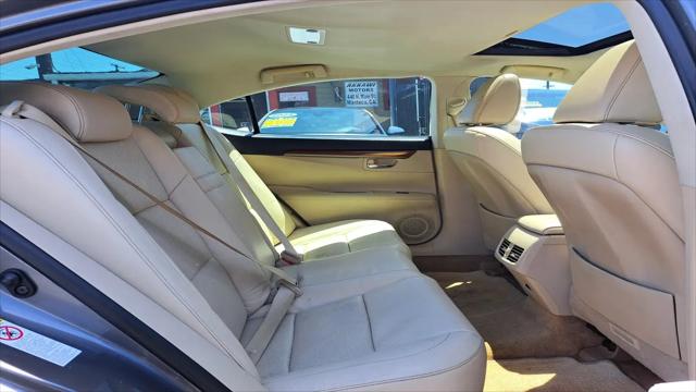 2013 Lexus ES 300h ES 300h