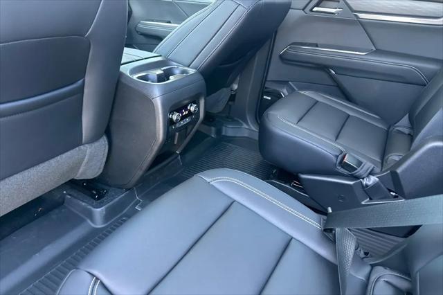 2026 GMC Acadia Elevation FWD